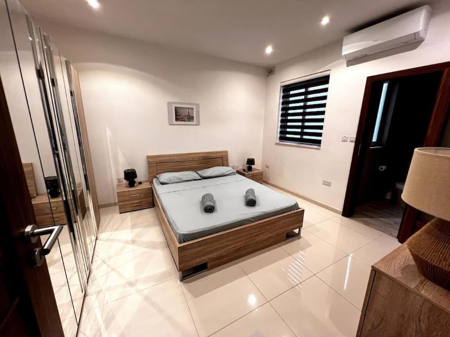 Viewline Seaview Modern 3 Bedroom Apartment Marsaxlokk Buitenkant foto
